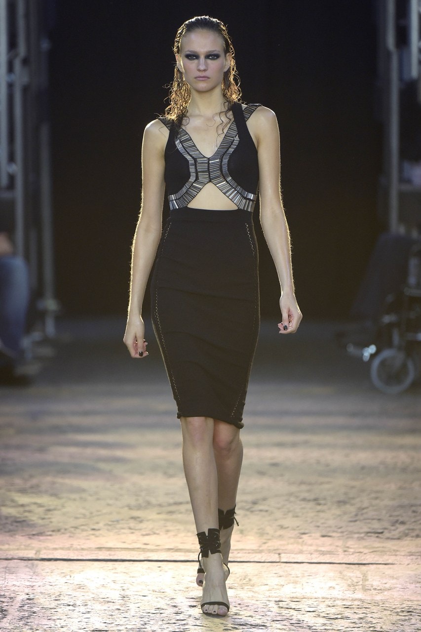 London Fashion Week Primavera/Estate 2016 Julien Macdonald